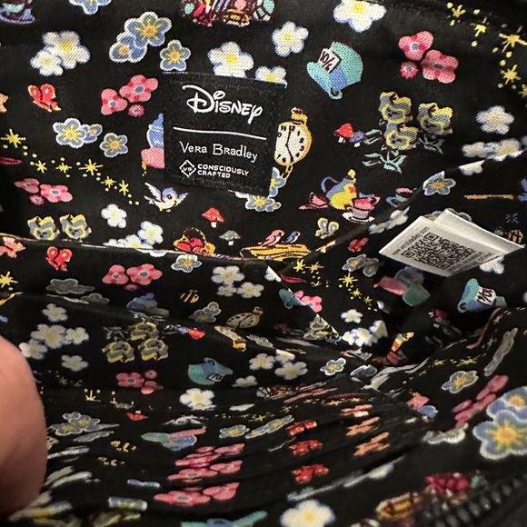 Vera Bradley Disney Snow White RFID Convertible Wristlet NWT - Picture 5 of 8